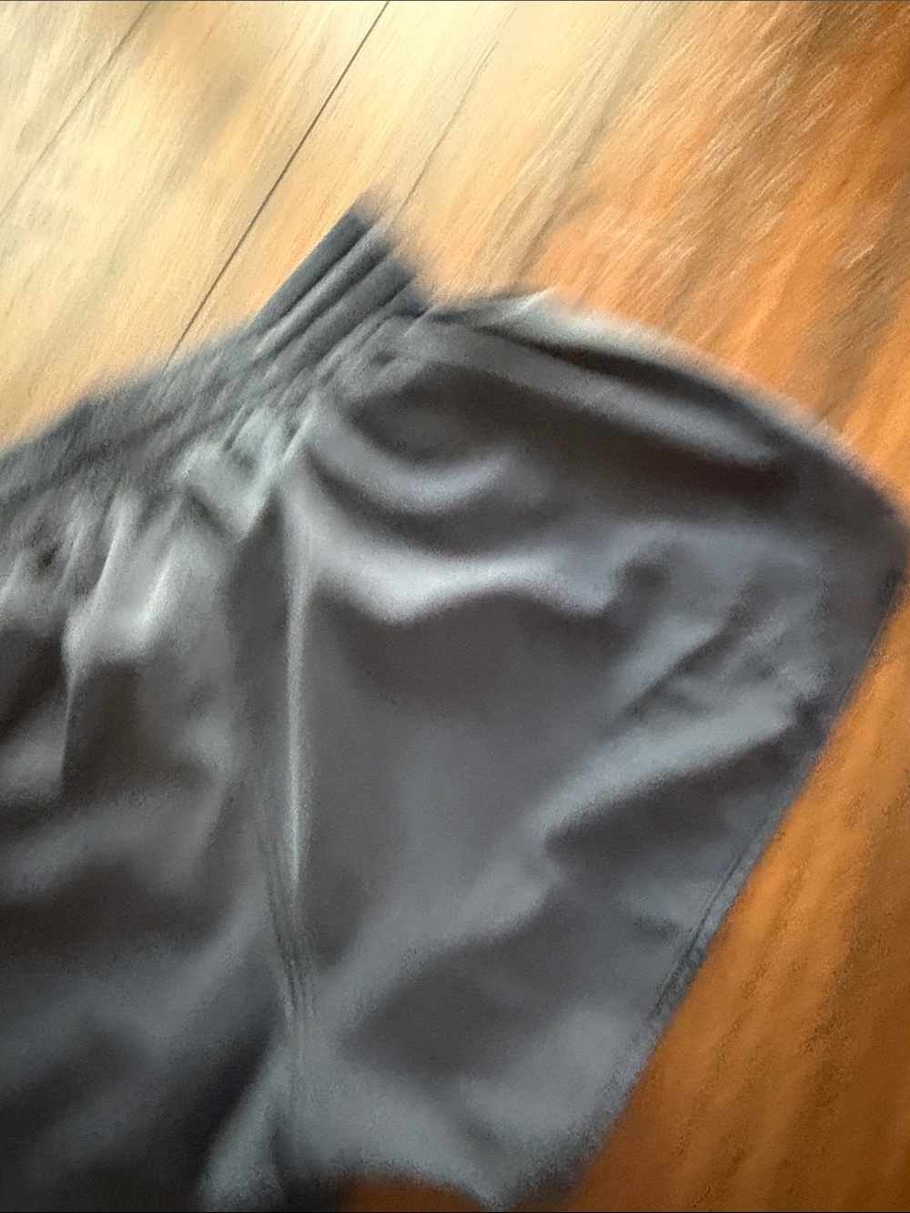 Lululemon Hotty Hot High-Rise Lined 2.5” Navy Size 2 shorts - Picture 7 of 8